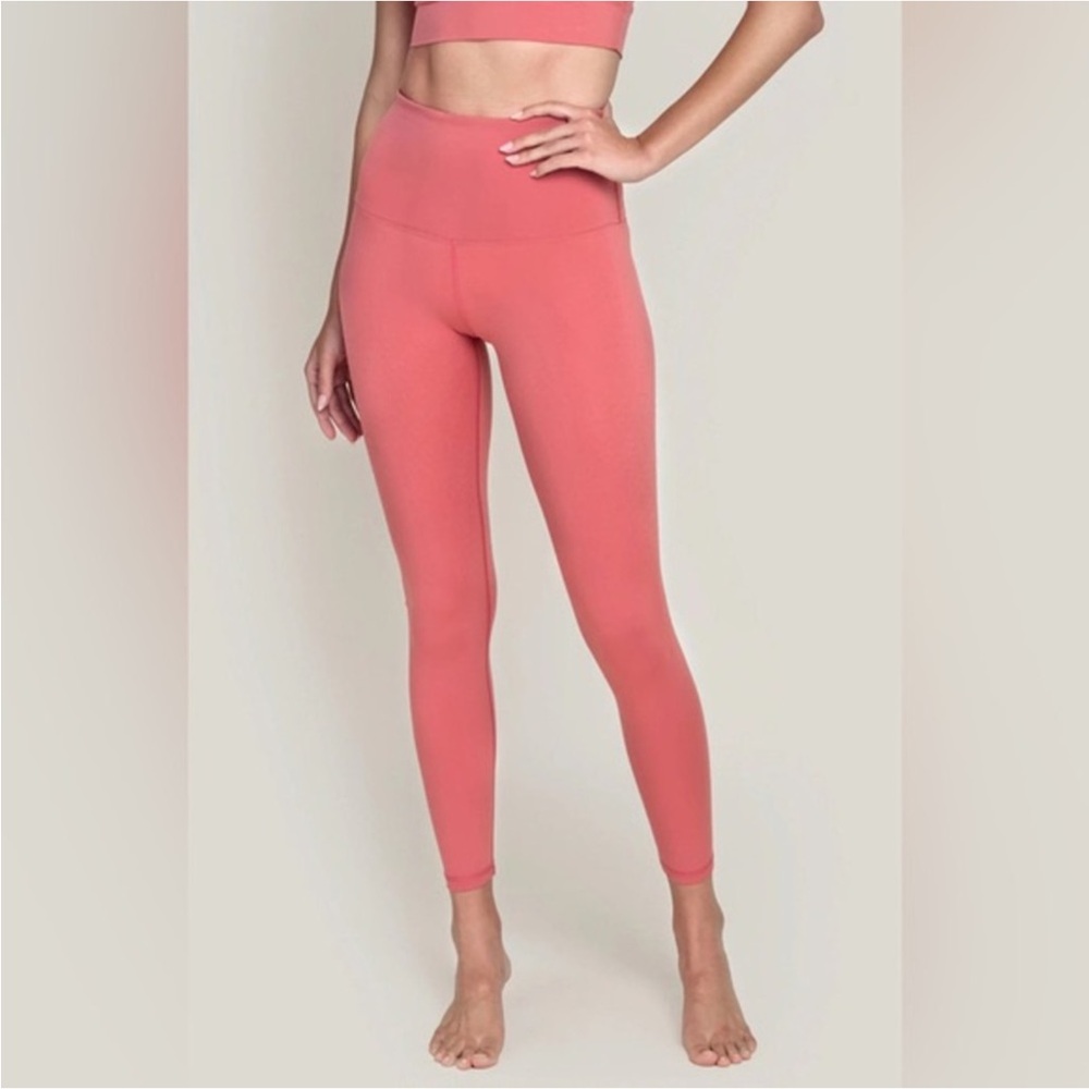 Elastique Athletics compression leggings with MicroPerle technology Coral Pink L